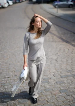 DREIECKIGER SCHAL NO WASTE