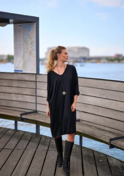 KLEID OVERSIZE