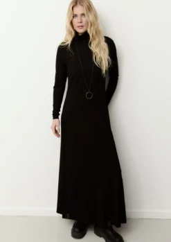 LANGE KLEID W/SCHMUCK