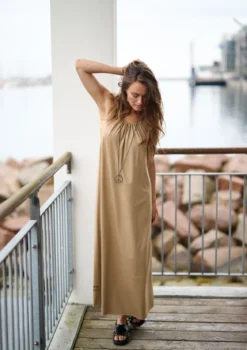 NO WASTE TRÄGERKLEID LANG