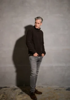 SWEATER M/ HOHEM KRAGEN