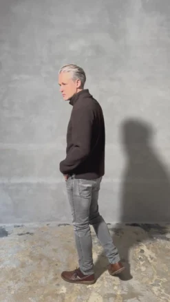 SWEATER M/ HOHEM KRAGEN